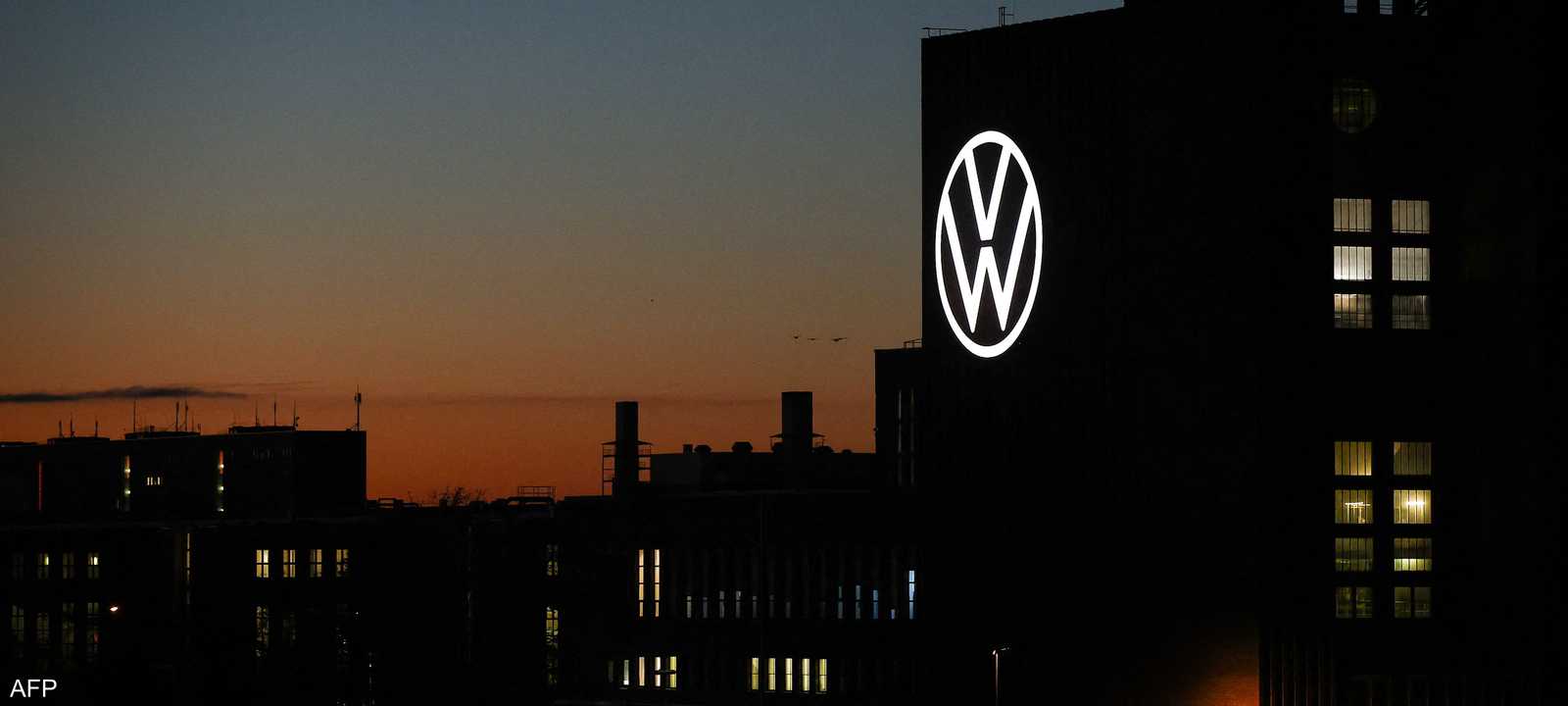 شركة فولكسفاغن تتجه للانخراط في الصناعات الدفاعية