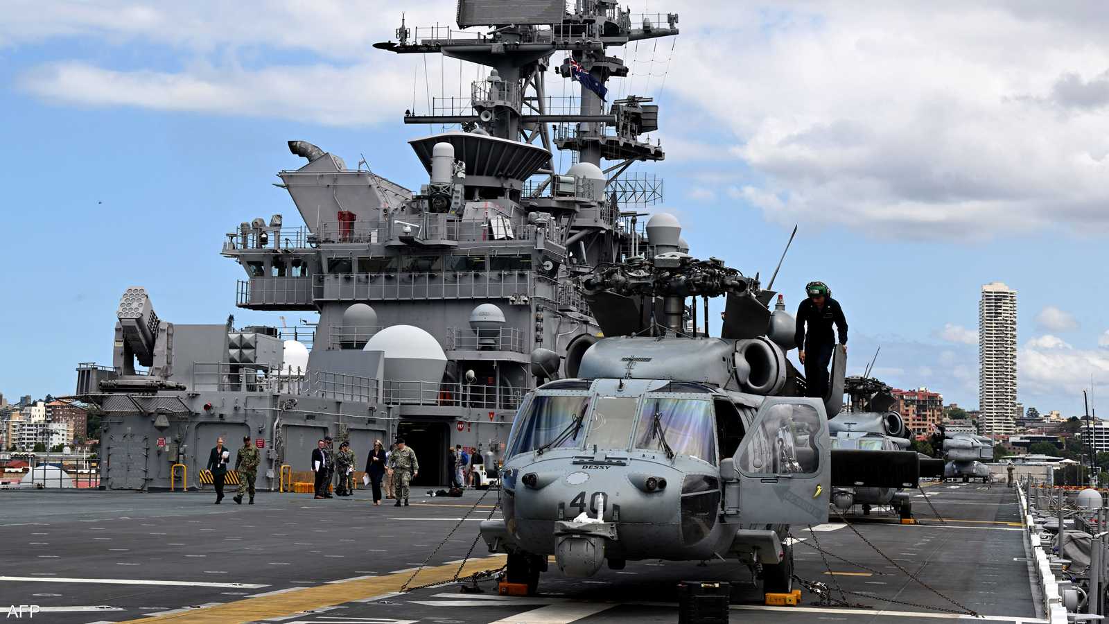 السفينة الحربية الأميركية "يو إس إس تريبولي"