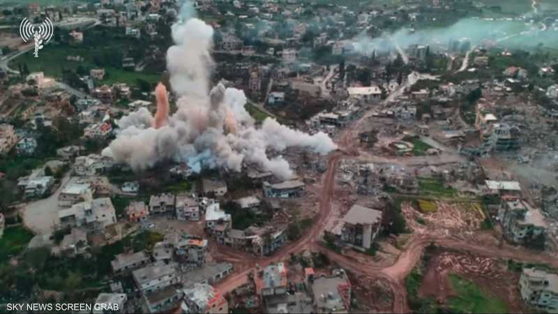 إسرائيل تكثف ضرباتها على منشآت حزب الله جنوب لبنان