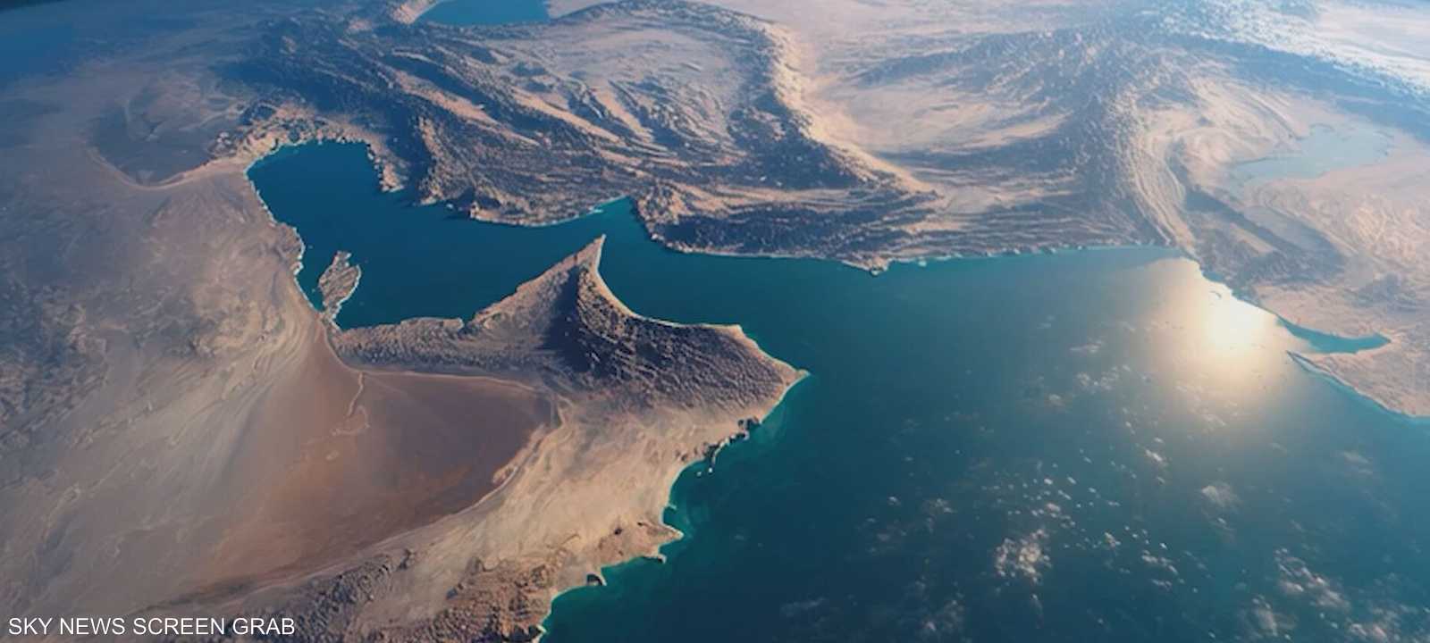 انفجارات قرب جزيرة خرج