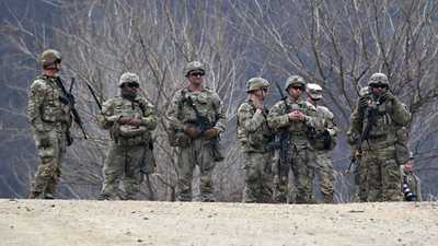 ترامب يدرس إرسال 10 آلاف جندي إضافي إلى الشرق الأوسط