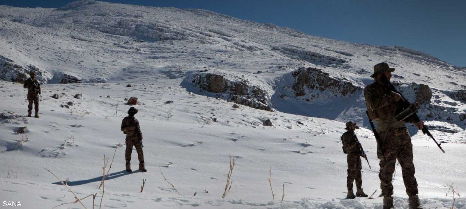الجيش السوري ينتشر على الحدود الغربية