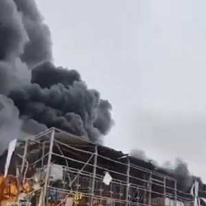 إسرائيل حذرت من الاقتراب من منطقة صناعية أصيبت بصواريخ