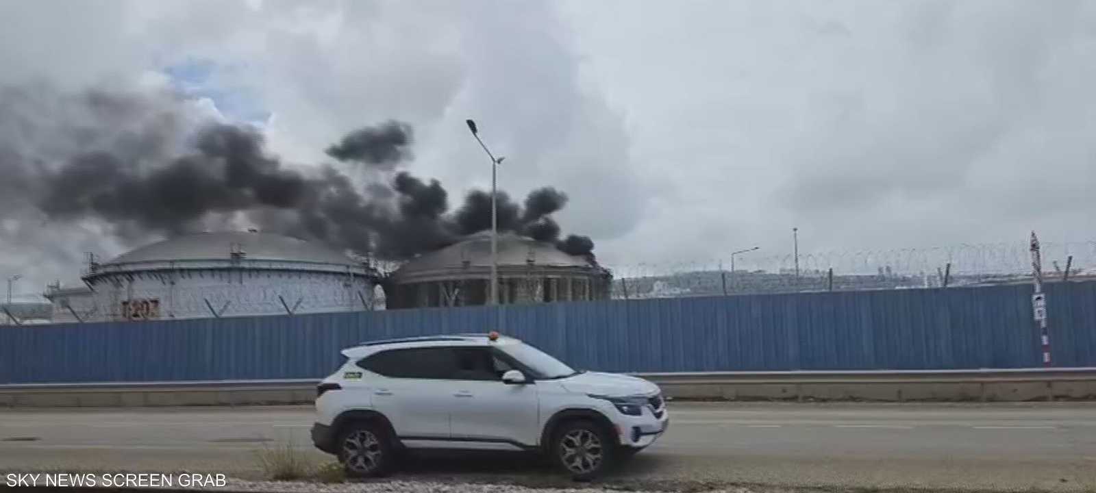 قصف يطال منشآت النفط في حيفا - أرشيف