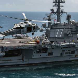 حاملة طائرات