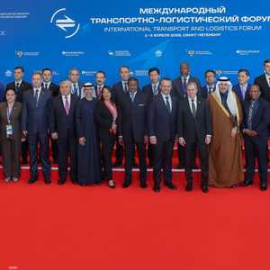 منتدى النقل والخدمات اللوجستية المنعقد في مدينة سانت بطرسبرغ