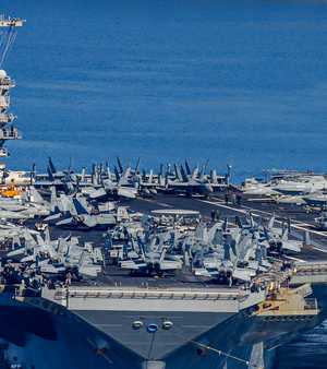 حاملة الطائرات في طريقها إلى المنطقة مجددا
