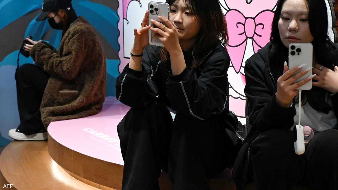 لوائح صينية جديدة تضبط "الشخصيات الافتراضية" لحماية الأطفال