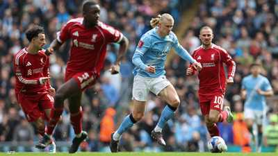 مانشستر سيتي يقسو على ليفربول برباعية.. وصلاح يهدر ركلة جزاء