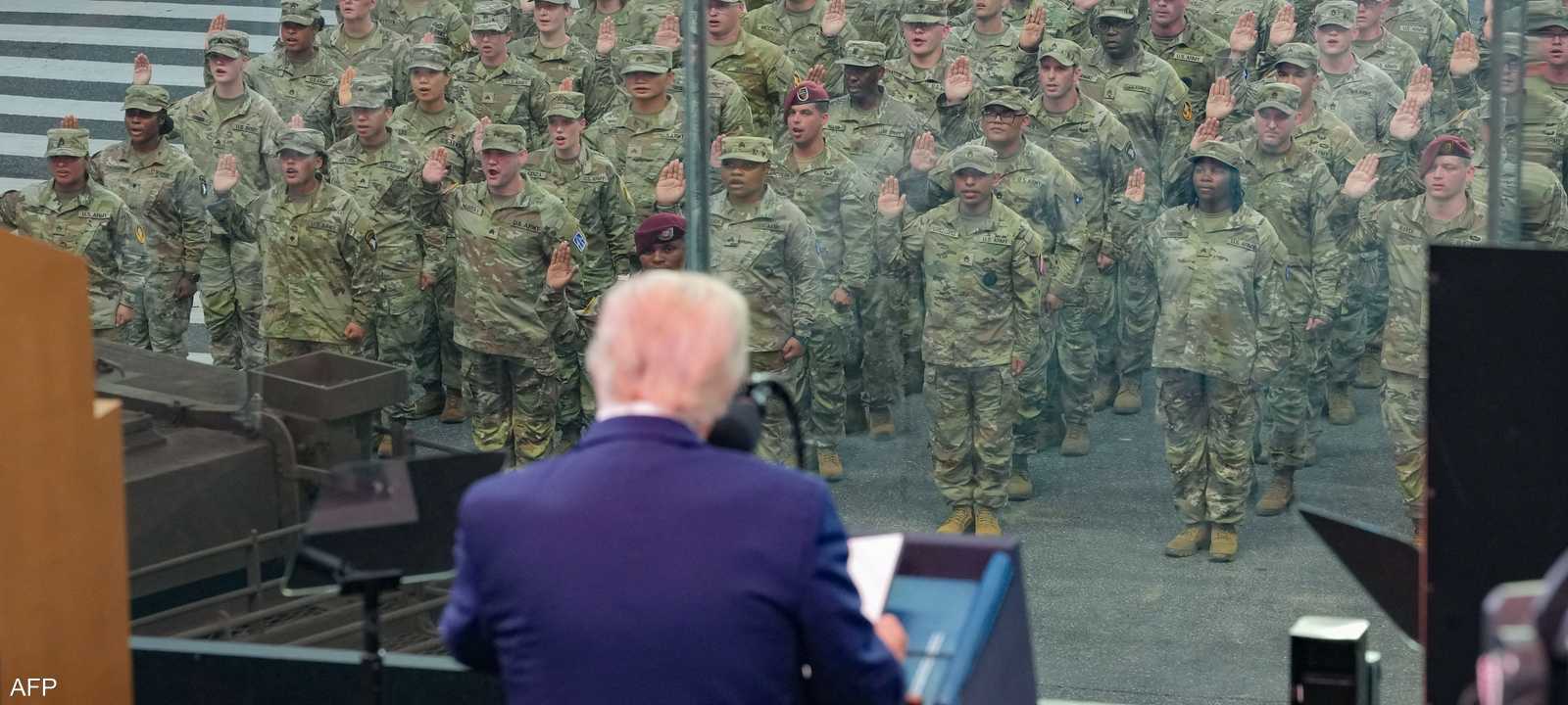 ترامب أمام عناصر في الجيش