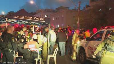 جرحى في حيفا بعد استهداف إيراني لمبنى سكني