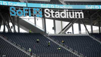 عمال يهددون بإضراب قبل المونديال.. ورسالة إلى الفيفا