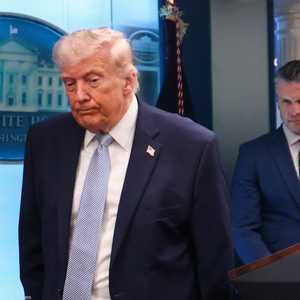 ترامب توعد إيران مجددا