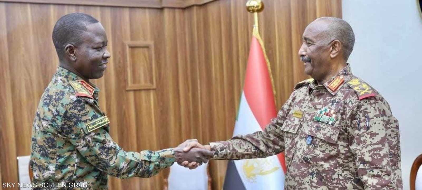 البرهان يسعى للسيطرة على مفاصل القرار داخل الجيش