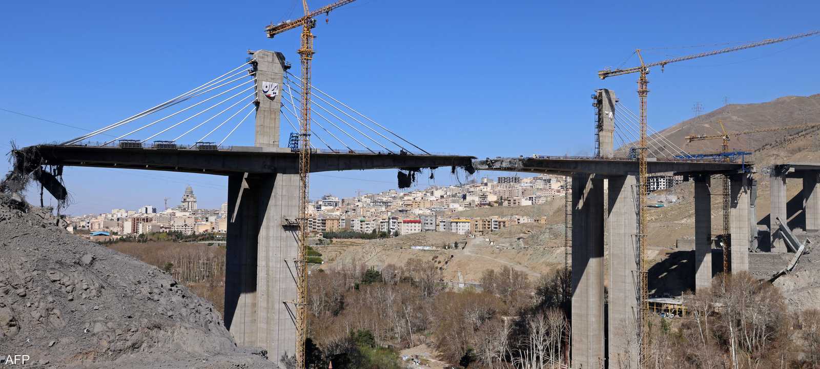 هدد ترامب بتدمير البنية التحتية الحيوية في إيران