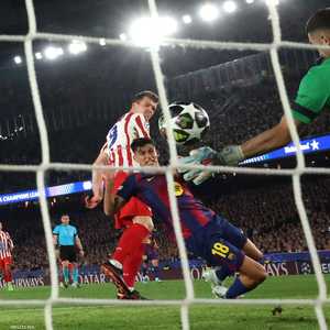 من مباراة برشلونة وأتلتيكو مدريد