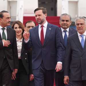 جي دي فانس يصل إسلام أباد