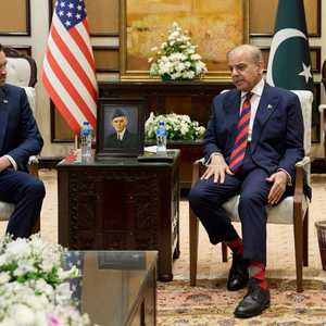 باكستان تلعب دور الوسيط في المفاوضات