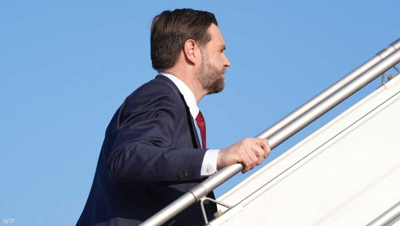 لماذا غادر فانس إسلام آباد فجأة؟ 