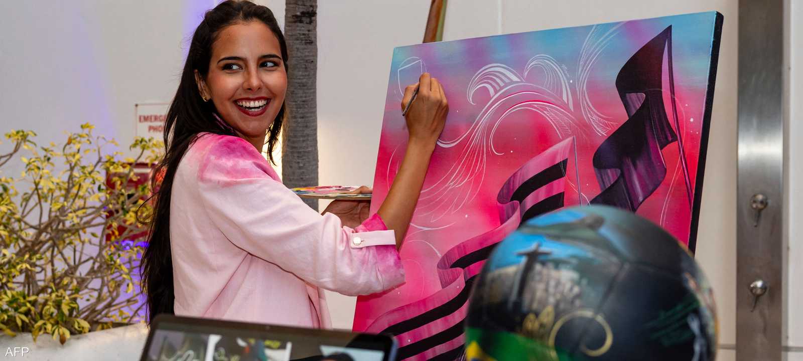 ليلي كانترو خلال حفل افتتاح معرض سبورتل أمريكا ميامي 2025