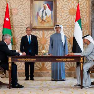 الإمارات والأردن توقعان اتفاقيات إطلاق مشروع سكة حديد العقبة