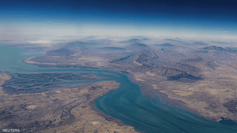 مشهد جوي للشواطئ الإيرانية ومضيق هرمز