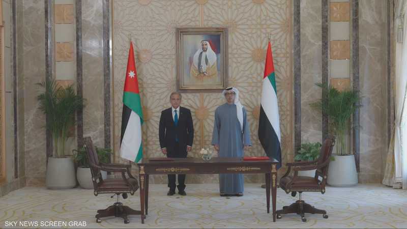 الإمارات والأردن توقعان اتفاقيات إطلاق مشروع سكة حديد العقبة