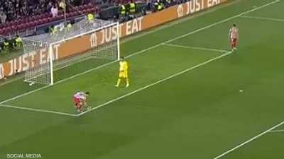 اللقطة المثيرة للجدل في لقاء الذهاب