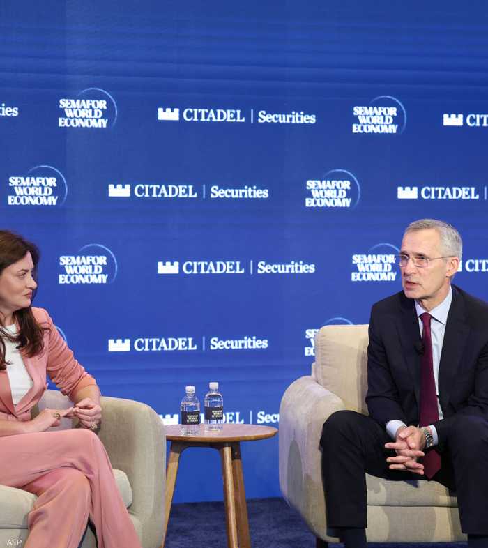 ستولتنبرغ قال إن الغرب كان عليه دعم أوكرانيا في وقت أبكر