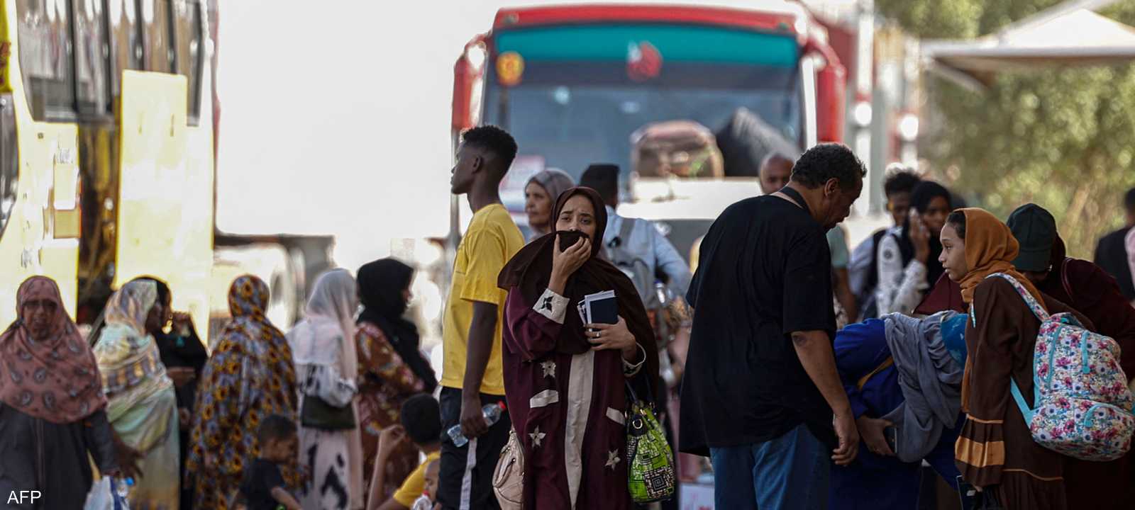 سودانيون عائدون من مصر عبر الحدود