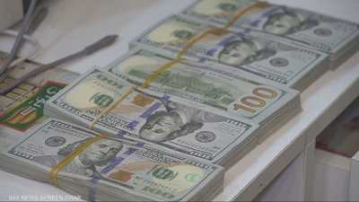 إدارة ترامب علقت شحنات الدولار إلى العراق