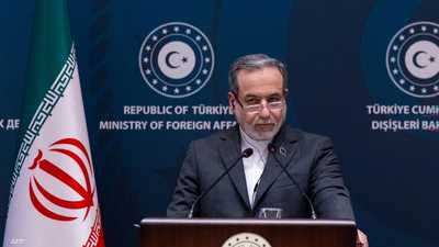 عراقجي يلتقي قائد الجيش الباكستاني في إسلام آباد