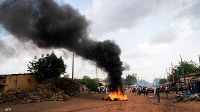 مالي.. معارك بين الجيش وجماعات إرهابية في باماكو ومناطق أخرى