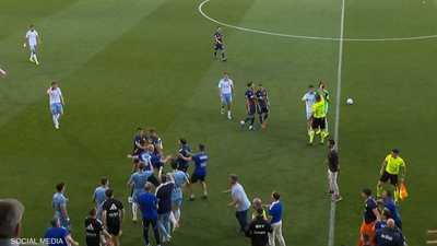 اشتباكات وعنف في مباراة بالدوري الإسباني.. وطرد حارسي المرمى