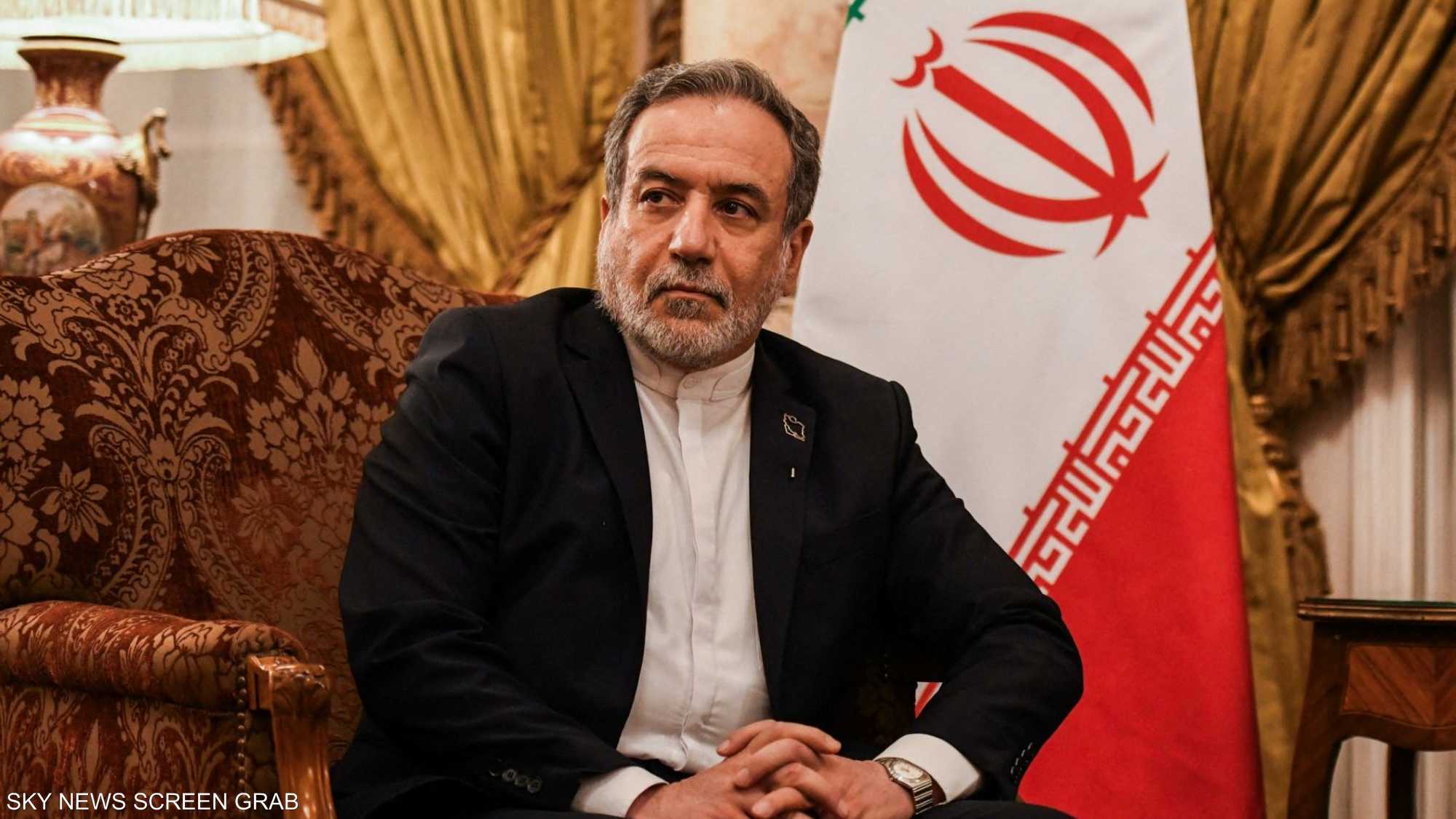 مقترح إيراني جديد يربك حسابات واشنطن النووية