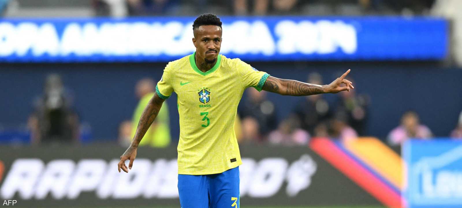لاعب خط وسط البرازيل رقم إيدر ميليتاو