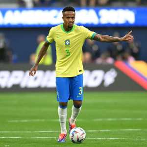 لاعب خط وسط البرازيل رقم إيدر ميليتاو