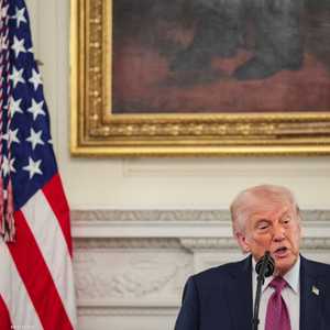 ترامب يقول إن القرار الإمارات سيخفض أسعار الطاقة