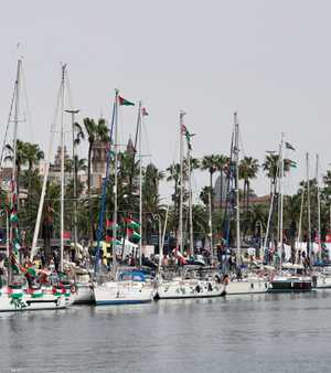 إسرائيل اعترضت أسطول سفن محمل بالمساعدات قبل وصوله غزة