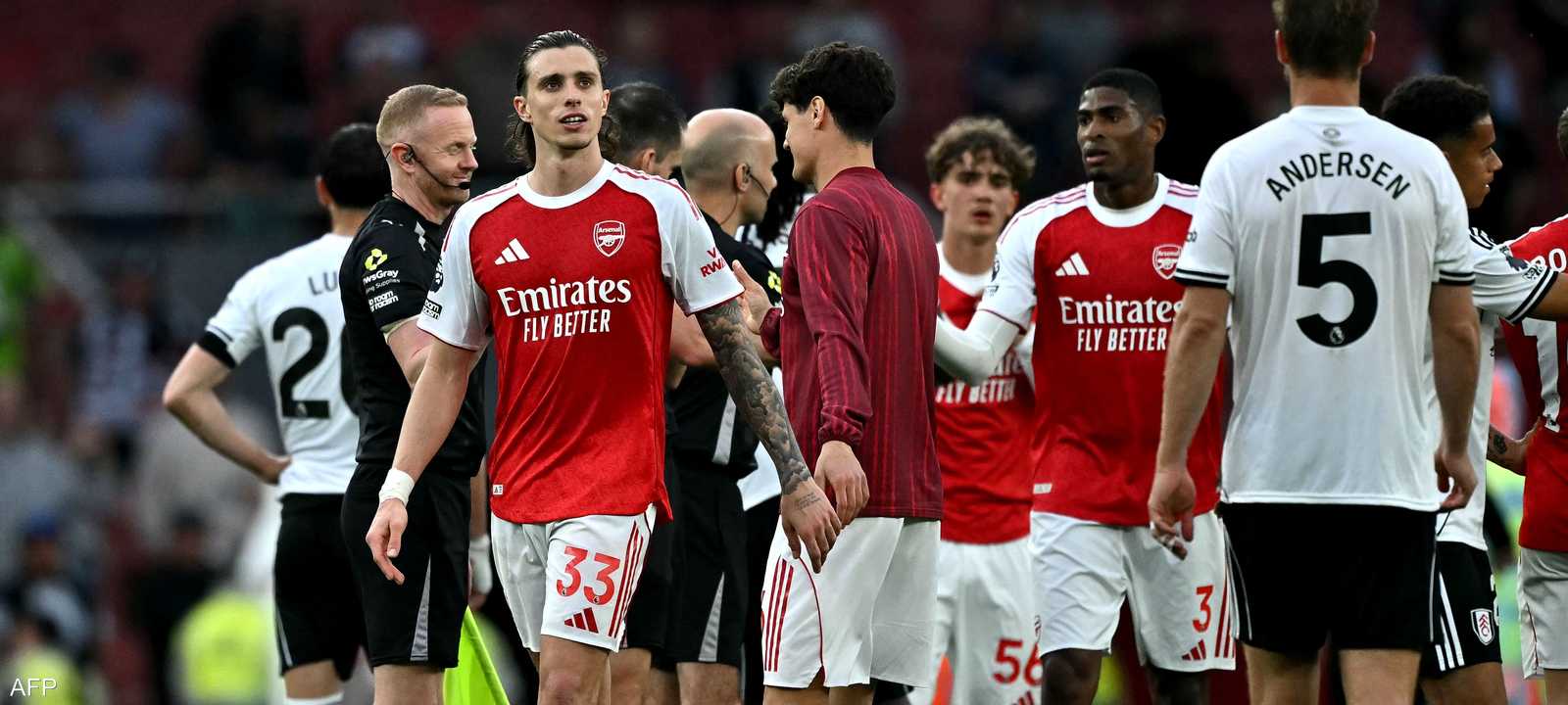 عزز أرسنال صدارته للدوري الإنجليزي الممتاز لكرة القدم