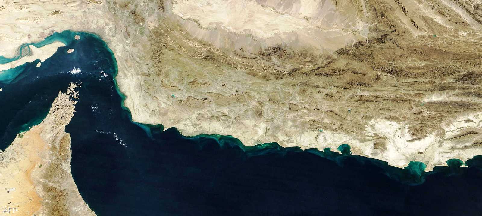 مضيق هرمز يشهد تصعيديا متزايدا