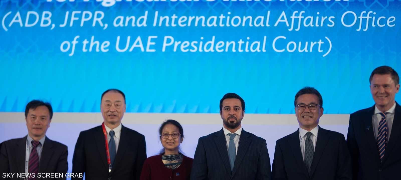 الإمارات تتعاون مع بنك التنمية الآسيوي لتعزيز الأمن الغذائي
