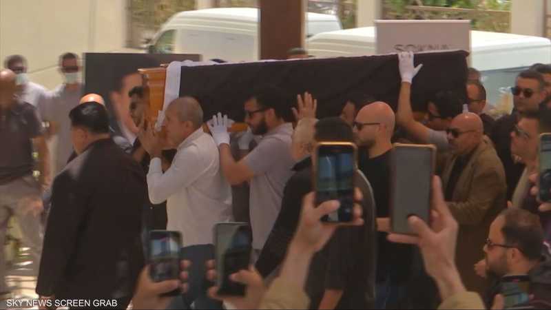 رحيل أمير الغناء العربي.. حزن عميق يخيّم على مشيعي هاني شاكر