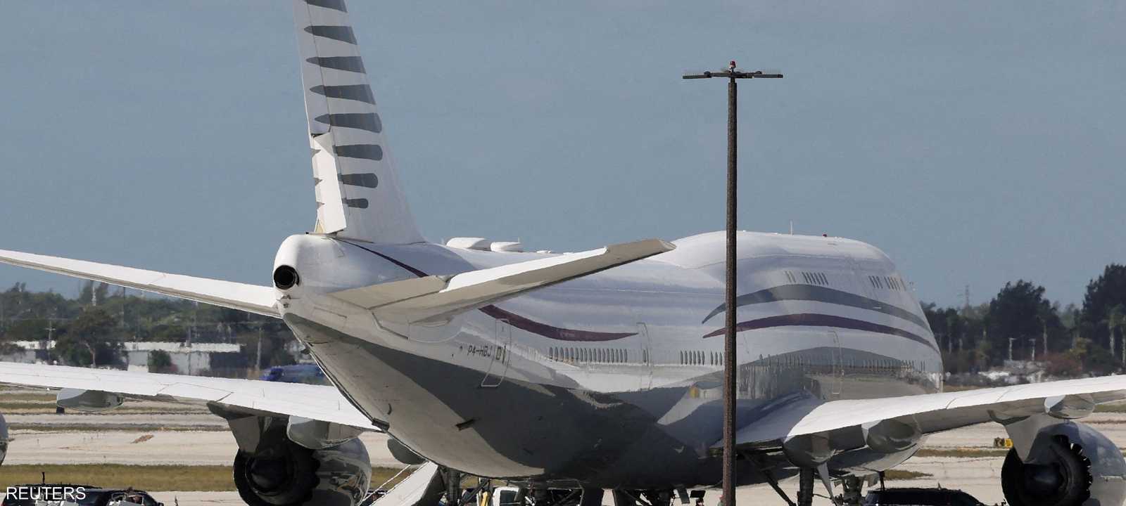 طائرة بوينغ 747-8 قطرية بالولايات المتحدة