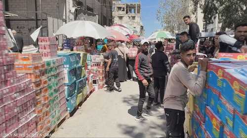 البسطات العشوائية بغزة.. التكيّف من أجل البقاء