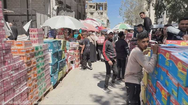 البسطات العشوائية بغزة.. التكيّف من أجل البقاء