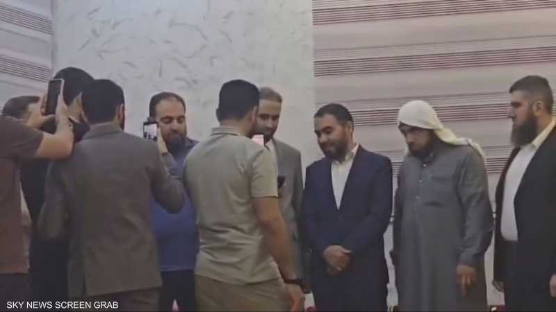 "الكلام جرحني"..الشرع يعتذر لأهالي دير الزور