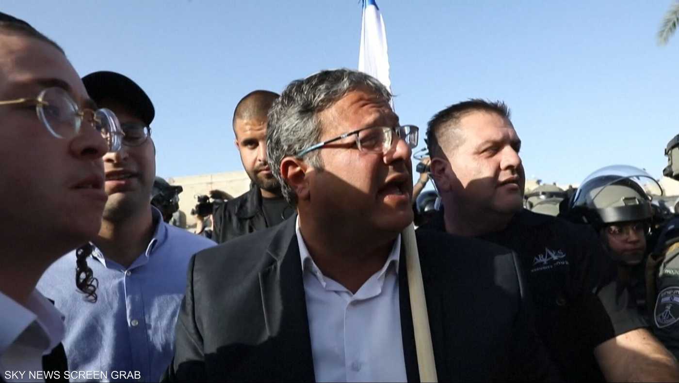 بن غفير يشعل عاصفة دولية بعد معاملته المسيئة لركاب أسطول غزة 
