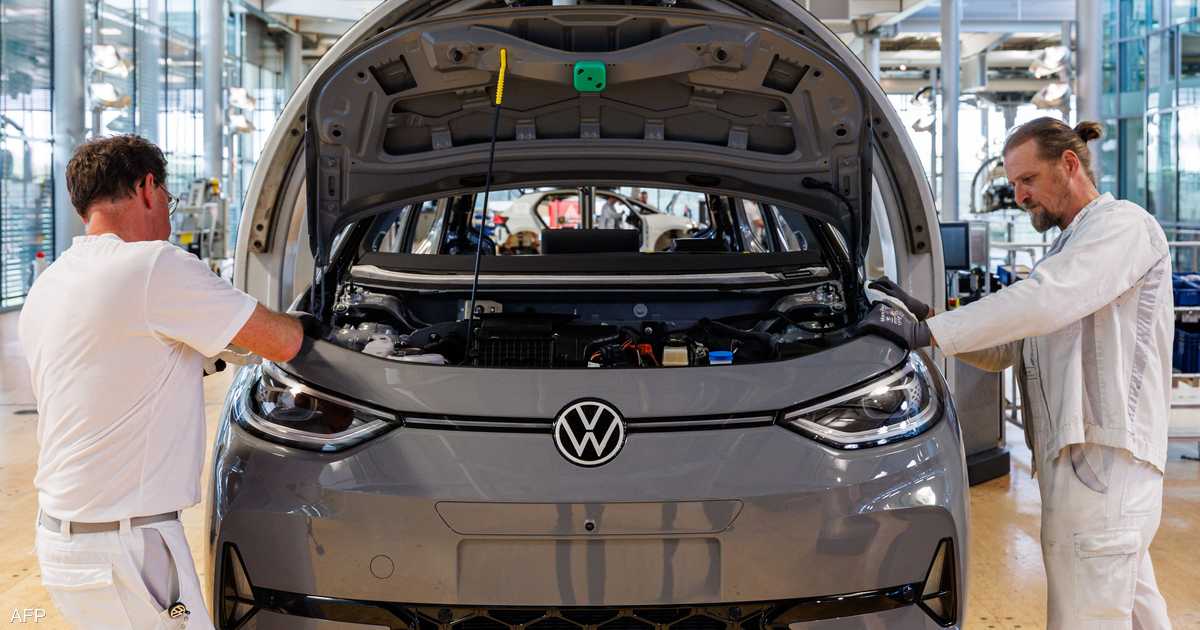 German industry reports first revenue increase since 2023