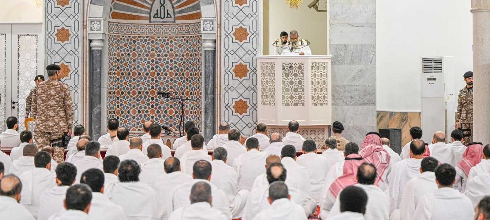 الشيخ علي بن عبد الرحمن الحذيفي